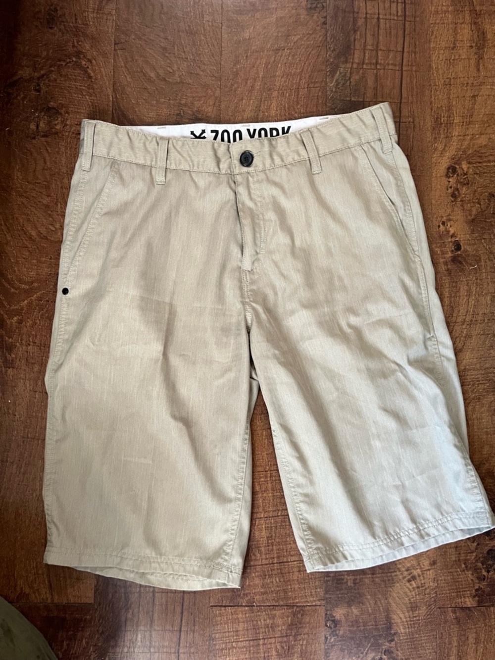 Zoo York Beige and White Women’s Bermuda Shorts